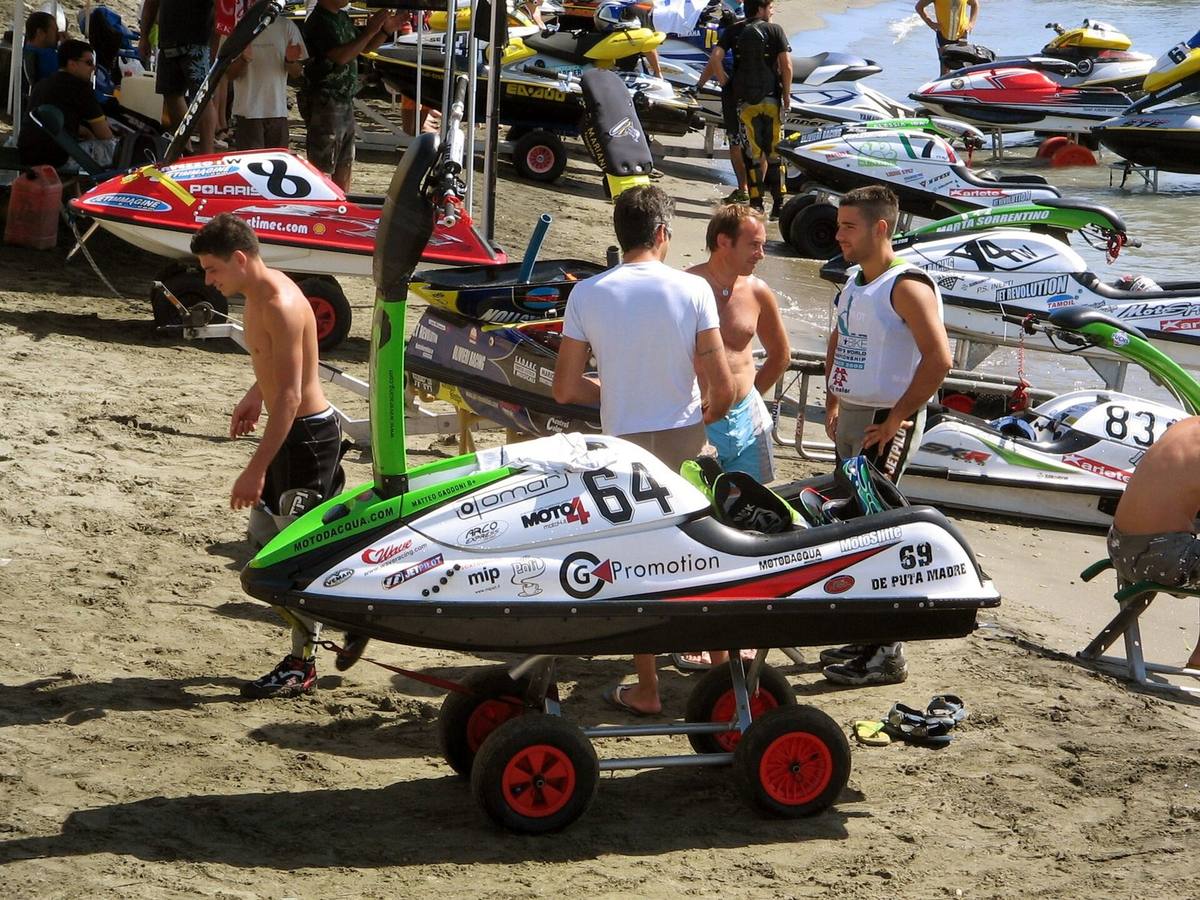 Jet ski
