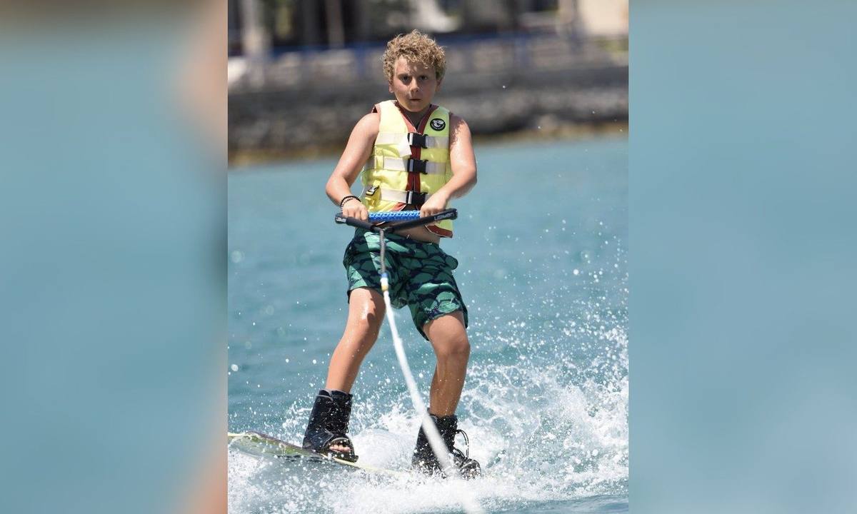 Wakeboard and water ski